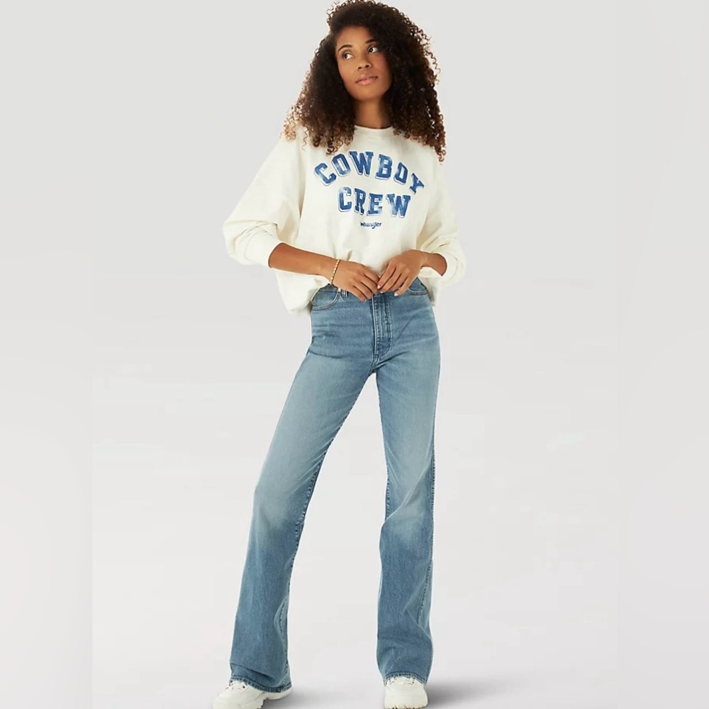 Wrangler Women's Med Wash Blue Flare Jeans